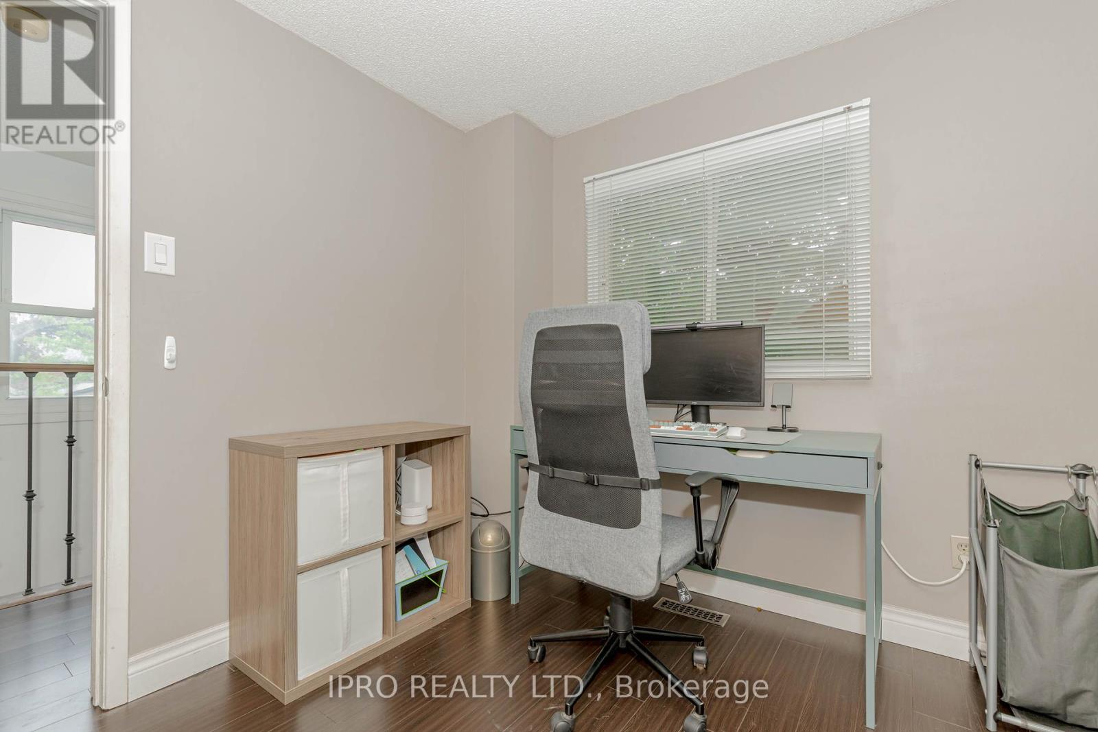 952 Ceremonial Drive, Mississauga, Ontario  L5R 3A7 - Photo 31 - W12212979