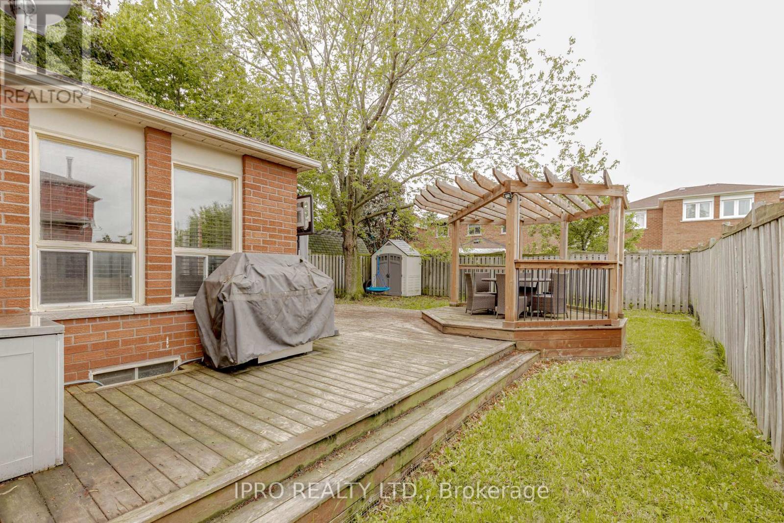 952 Ceremonial Drive, Mississauga, Ontario  L5R 3A7 - Photo 46 - W12212979