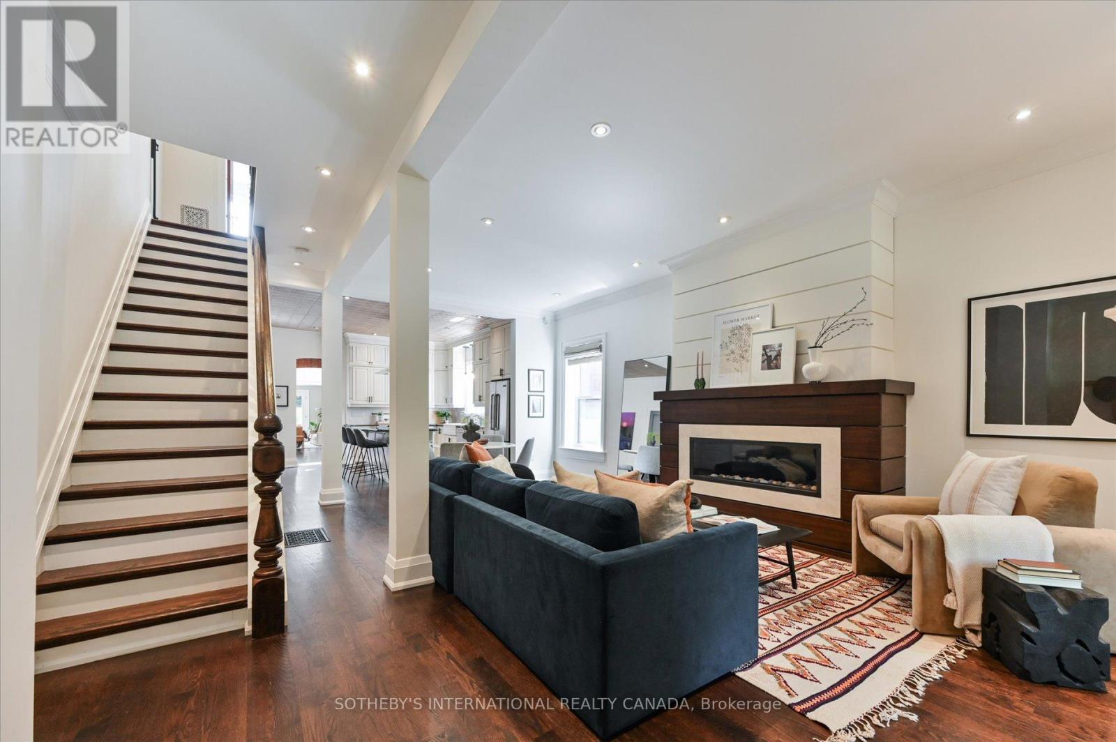 61 Gwynne Avenue, Toronto (South Parkdale), Ontario  M6K 2C5 - Photo 6 - W12212982