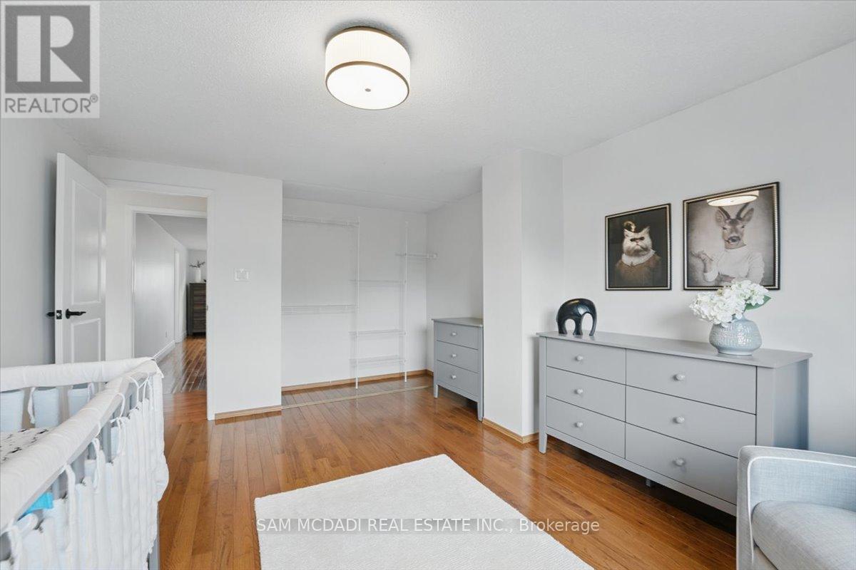 6486 Edenwood Drive, Mississauga (Meadowvale), Ontario  L5N 3K1 - Photo 22 - W12212997