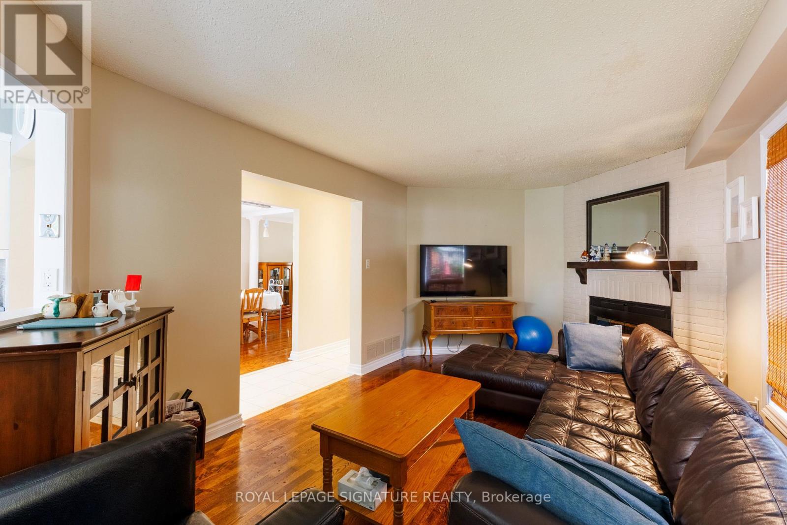 6827 Edenwood Drive, Mississauga (Meadowvale), Ontario  L5N 3X9 - Photo 12 - W12213004