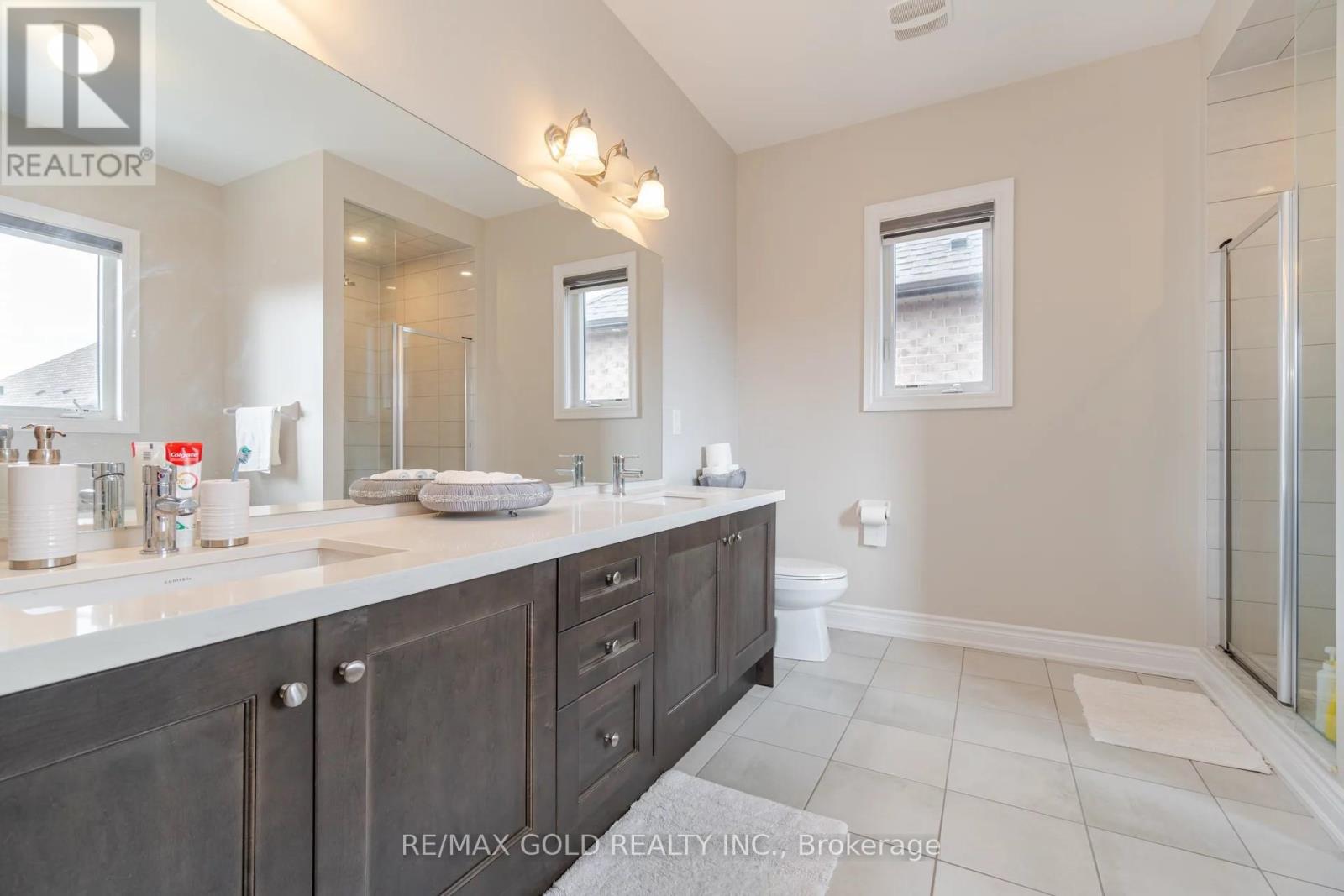 11 Carl Finlay Drive, Brampton, Ontario  L6P 4E2 - Photo 14 - W12213007