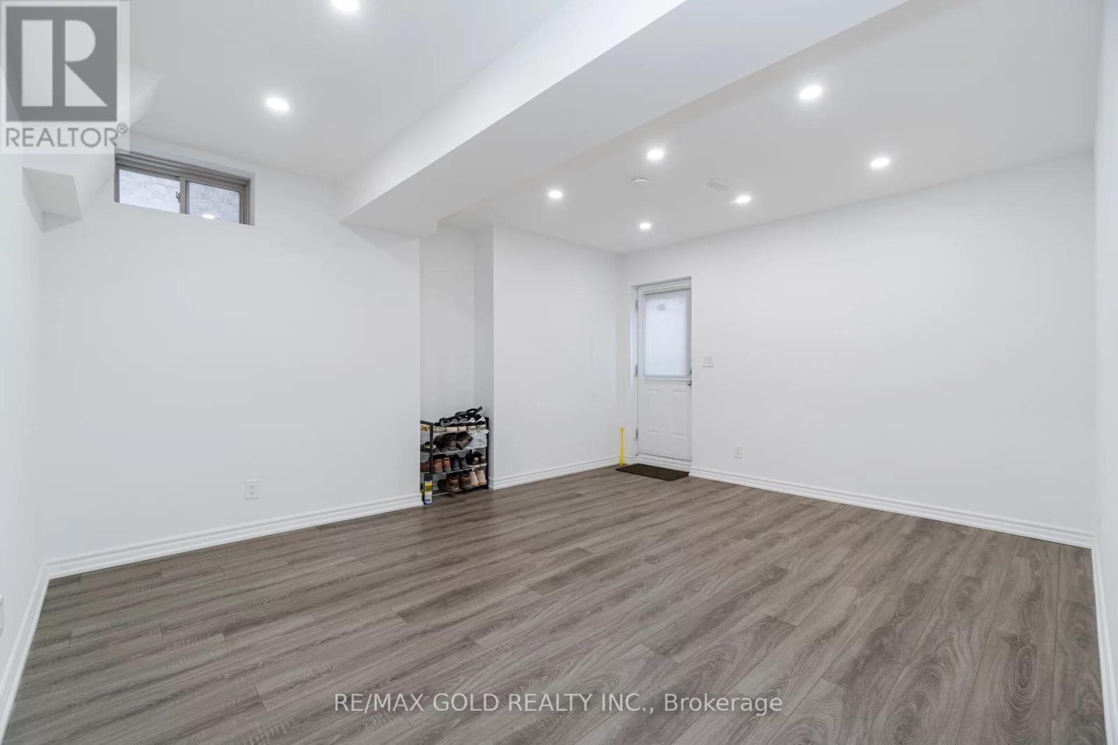 11 Carl Finlay Drive, Brampton, Ontario  L6P 4E2 - Photo 23 - W12213007