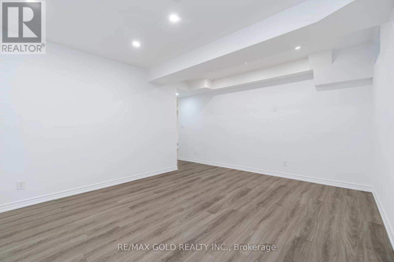11 Carl Finlay Drive, Brampton, Ontario  L6P 4E2 - Photo 24 - W12213007