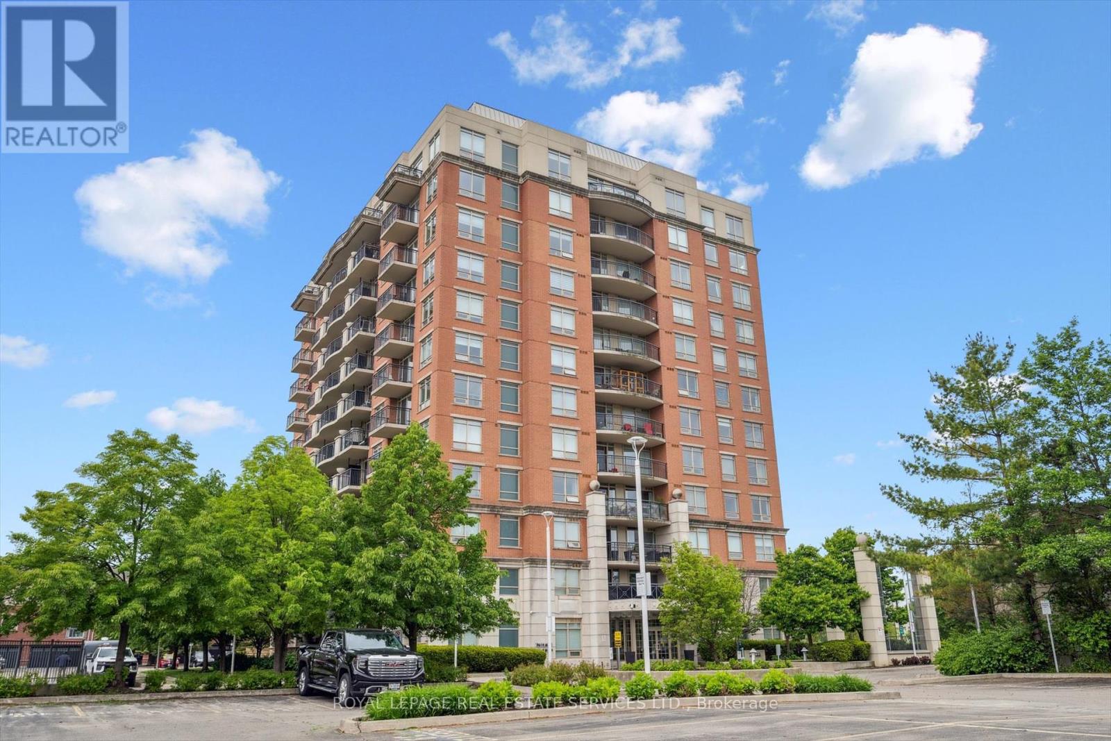203 - 2325 CENTRAL PARK DRIVE, Oakville, Ontario