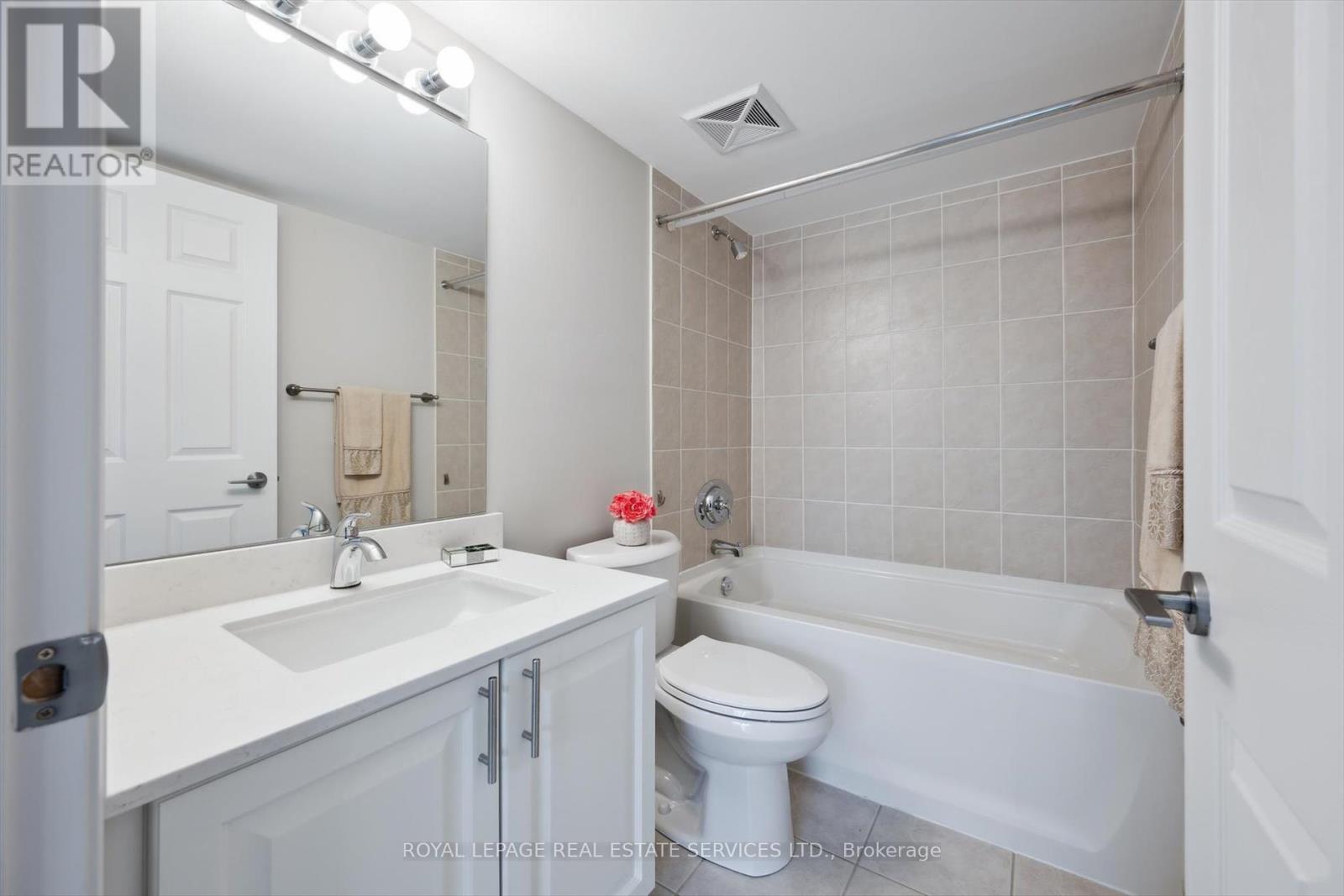 203 - 2325 Central Park Drive, Oakville (Ro River Oaks), Ontario  L6H 0E2 - Photo 21 - W12213010