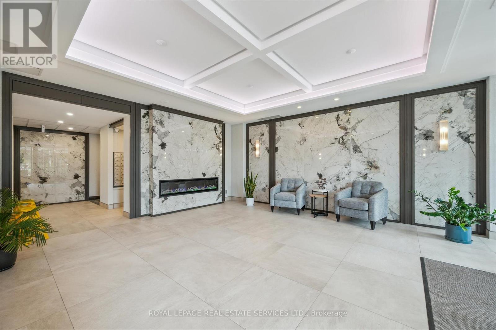 203 - 2325 Central Park Drive, Oakville (Ro River Oaks), Ontario  L6H 0E2 - Photo 5 - W12213010