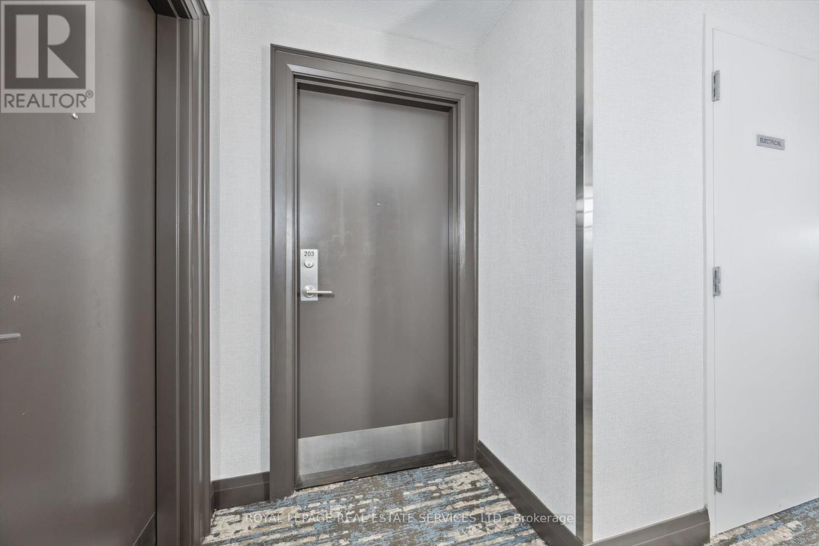203 - 2325 Central Park Drive, Oakville (Ro River Oaks), Ontario  L6H 0E2 - Photo 6 - W12213010