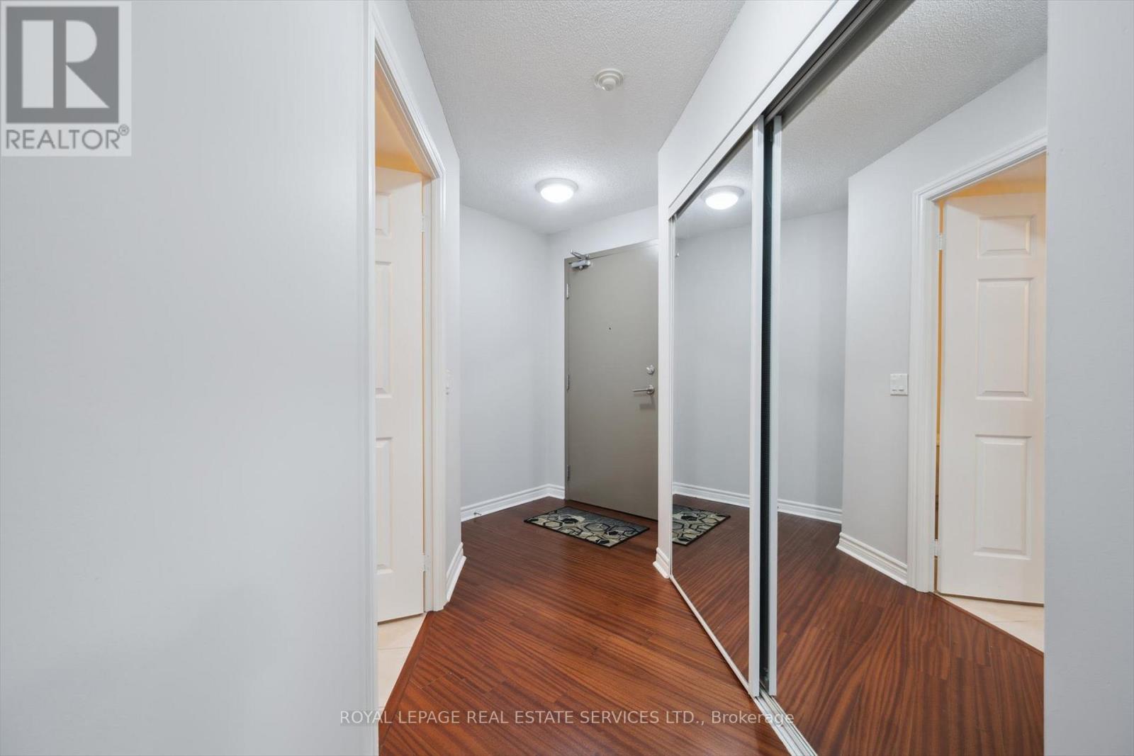 203 - 2325 Central Park Drive, Oakville (Ro River Oaks), Ontario  L6H 0E2 - Photo 7 - W12213010