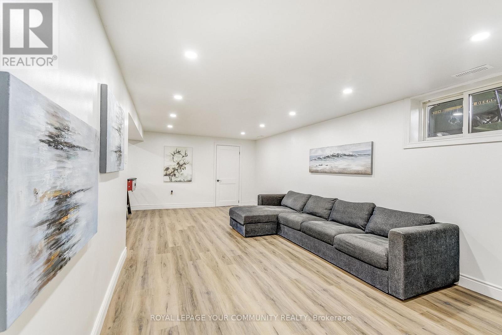 958 South Service Road, Mississauga (Lakeview), Ontario  L5E 1V1 - Photo 30 - W12213027