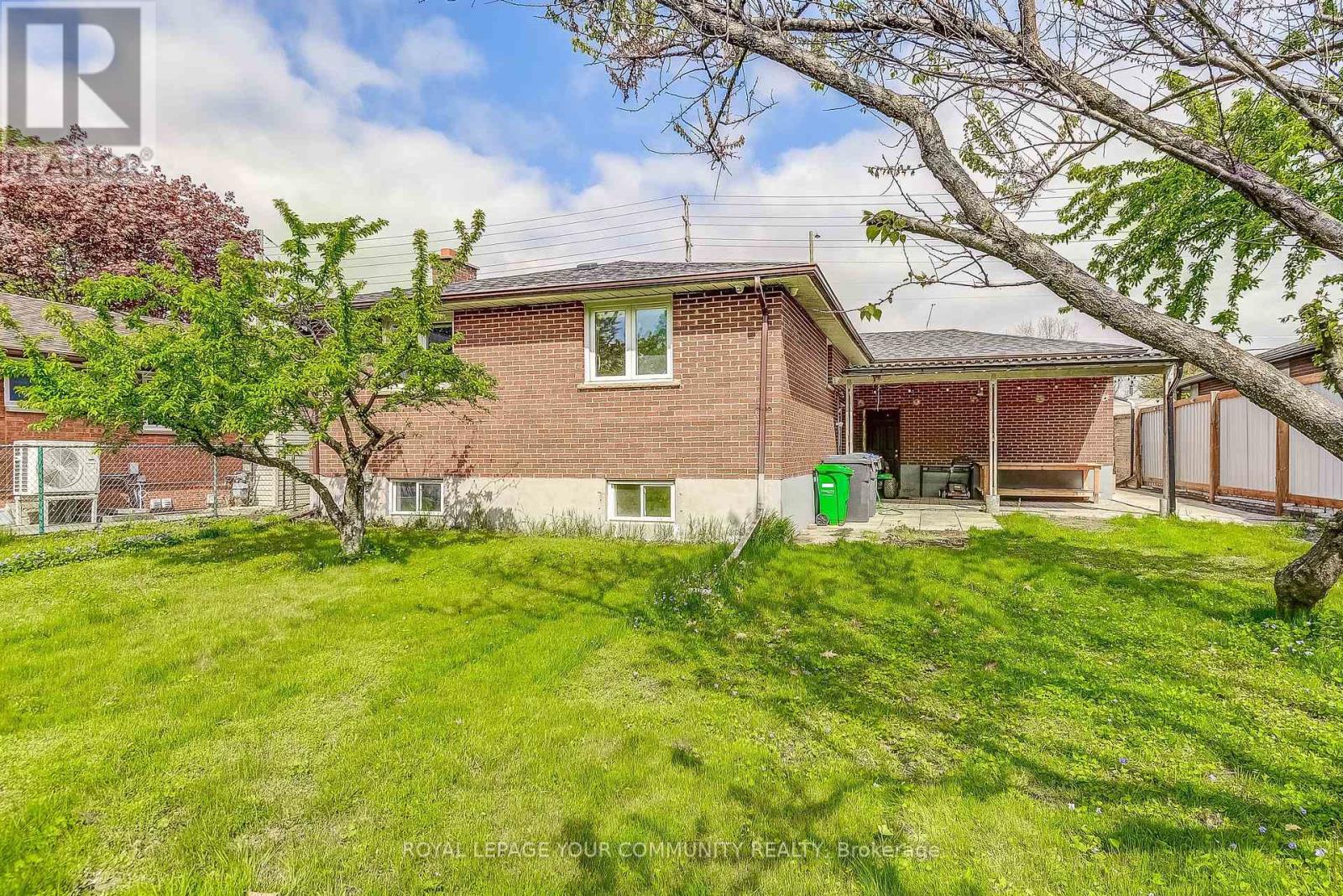 958 South Service Road, Mississauga (Lakeview), Ontario  L5E 1V1 - Photo 39 - W12213027