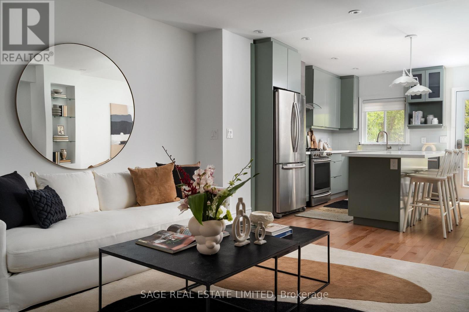 387 Jones Avenue, Toronto (Blake-Jones), Ontario  M4J 3G5 - Photo 1 - E12209518