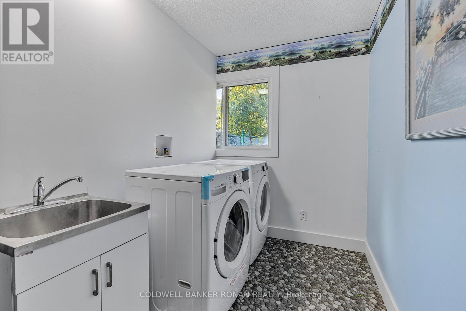 7020 6th Line, New Tecumseth (Tottenham), Ontario  L0G 1W0 - Photo 13 - N12212770