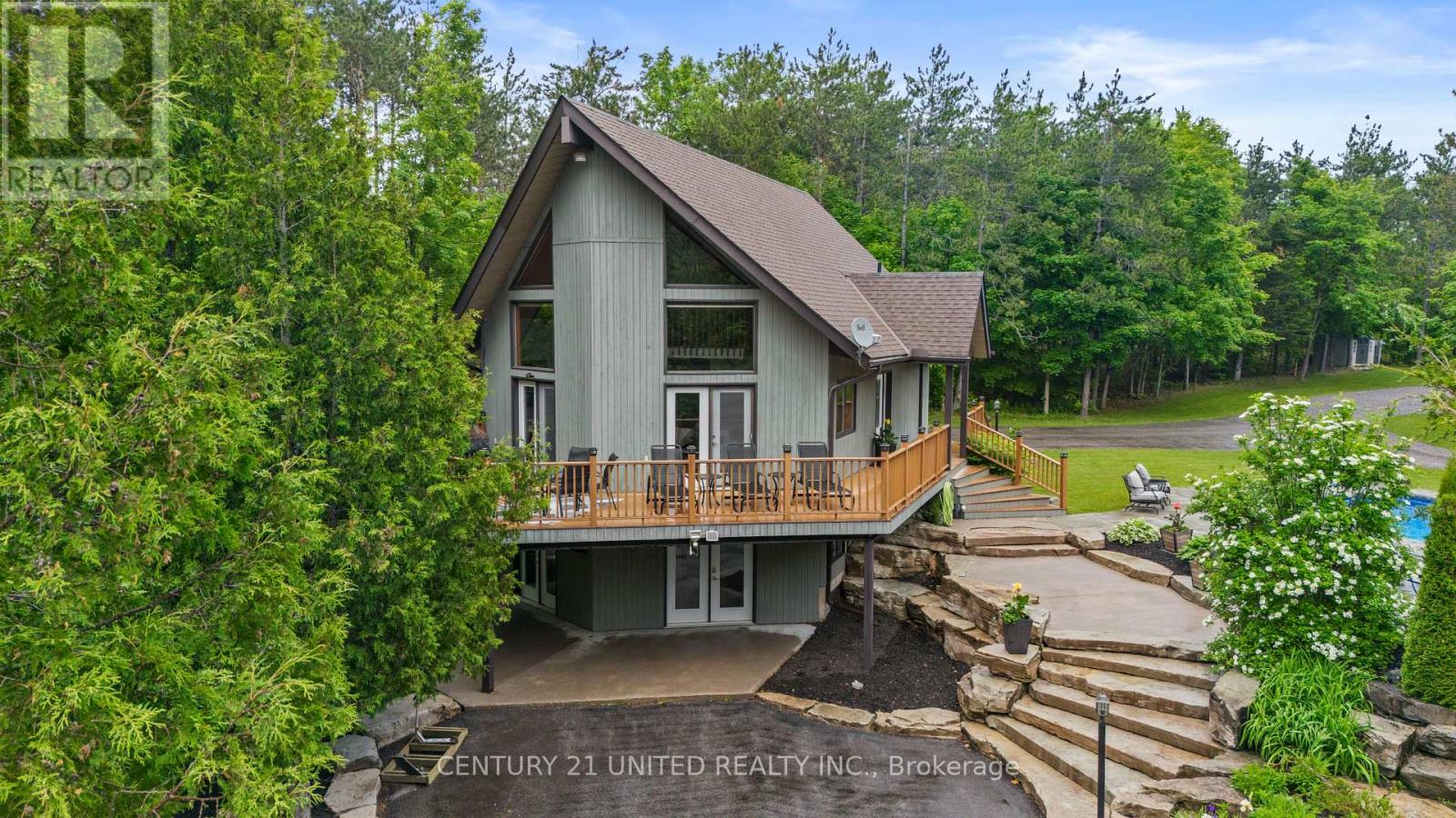 113 Sugarbush Boulevard, Trent Lakes, Ontario  K0L 1J0 - Photo 2 - X12213157