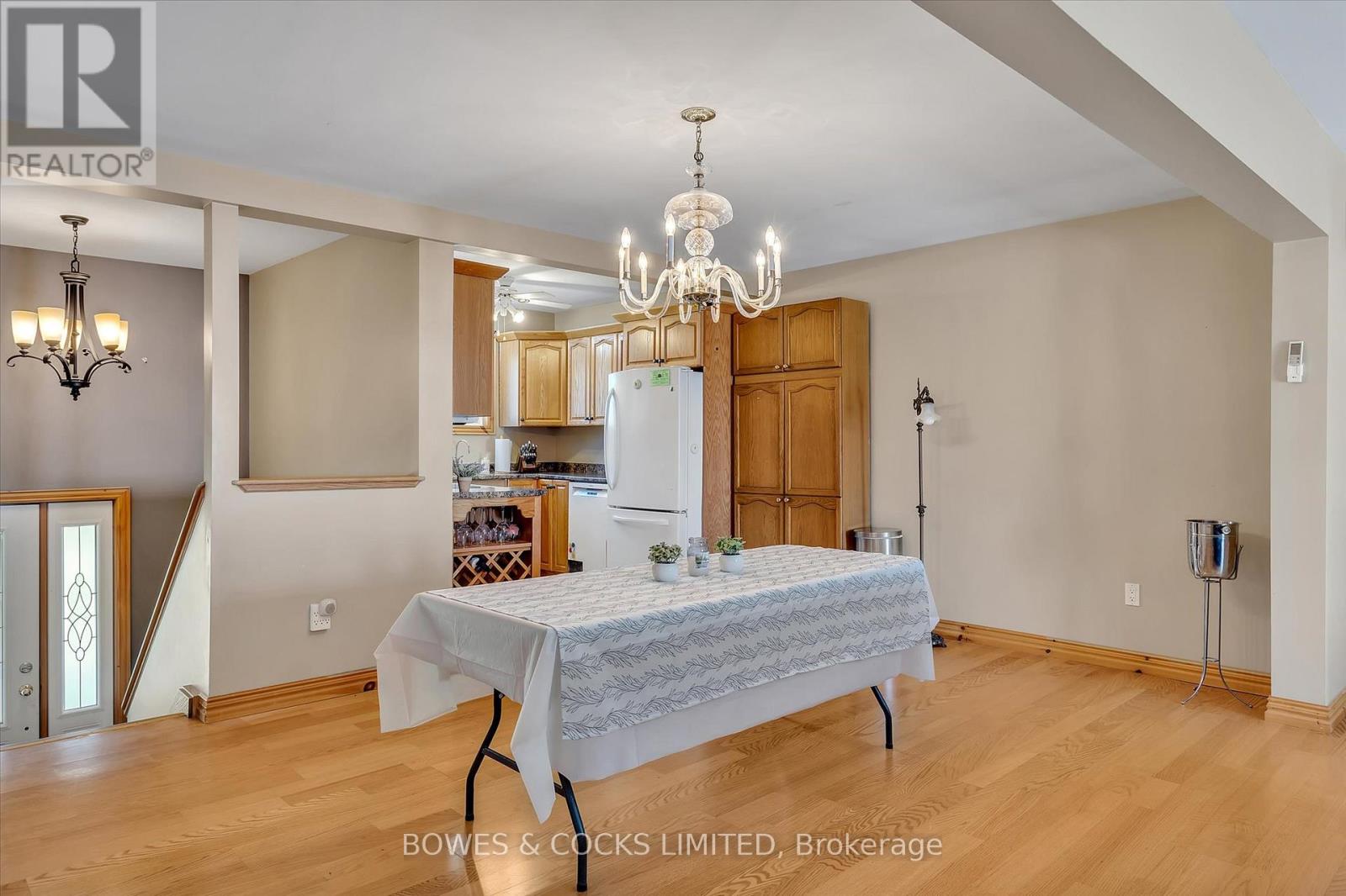 240 Lakeshore Drive, Kawartha Lakes, Ontario  K0M 1A0 - Photo 10 - X12213204