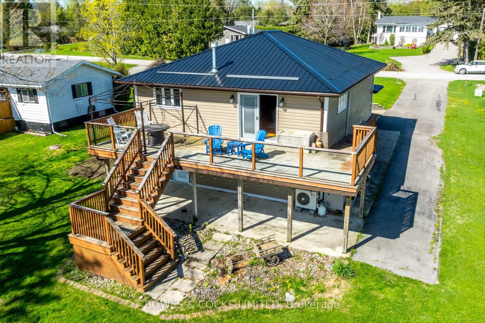 240 Lakeshore Drive, Kawartha Lakes, Ontario  K0M 1A0 - Photo 3 - X12213204
