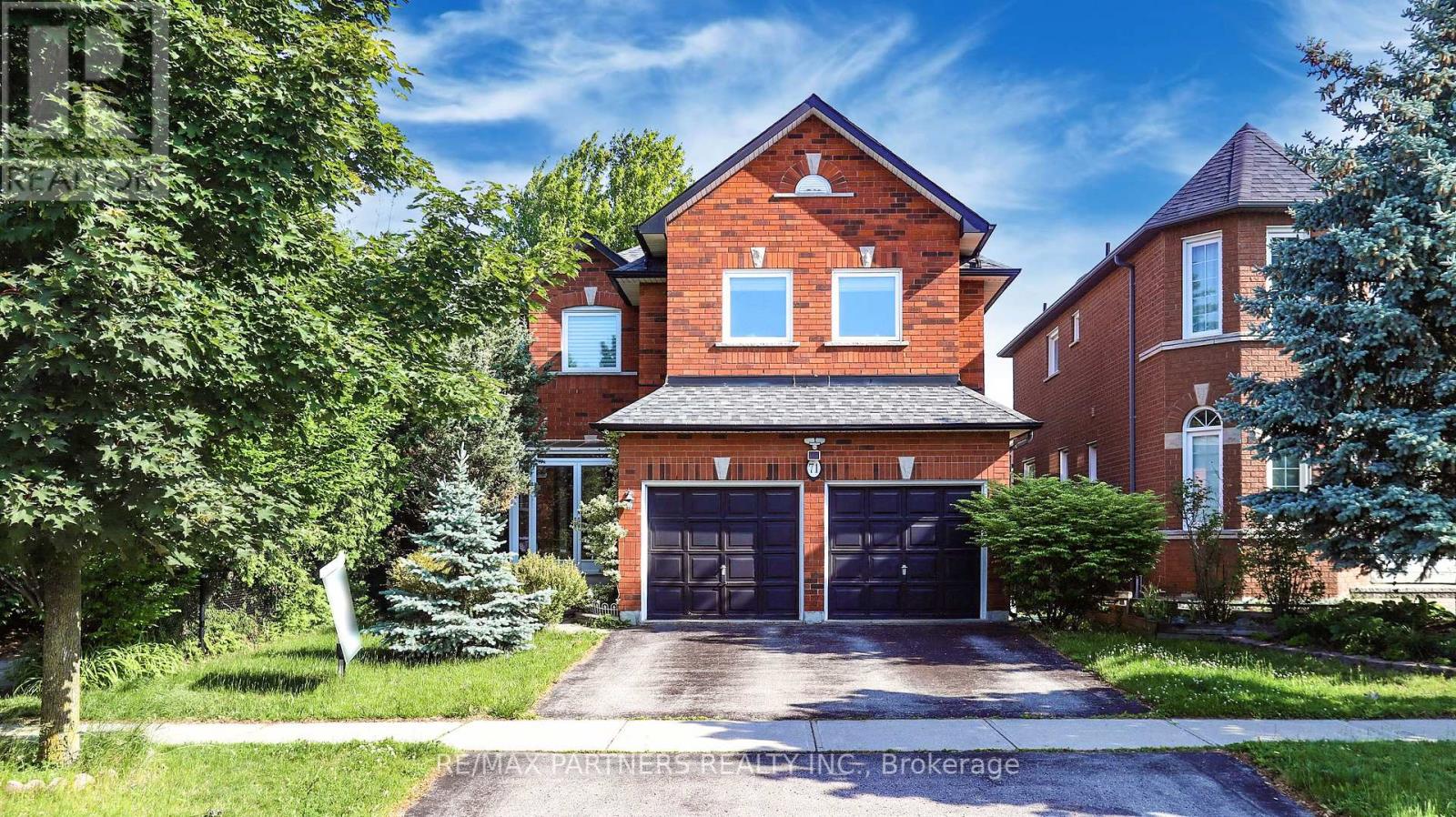 71 Alpine Crescent, Richmond Hill, Ontario  L4S 1W1 - Photo 1 - N12211173
