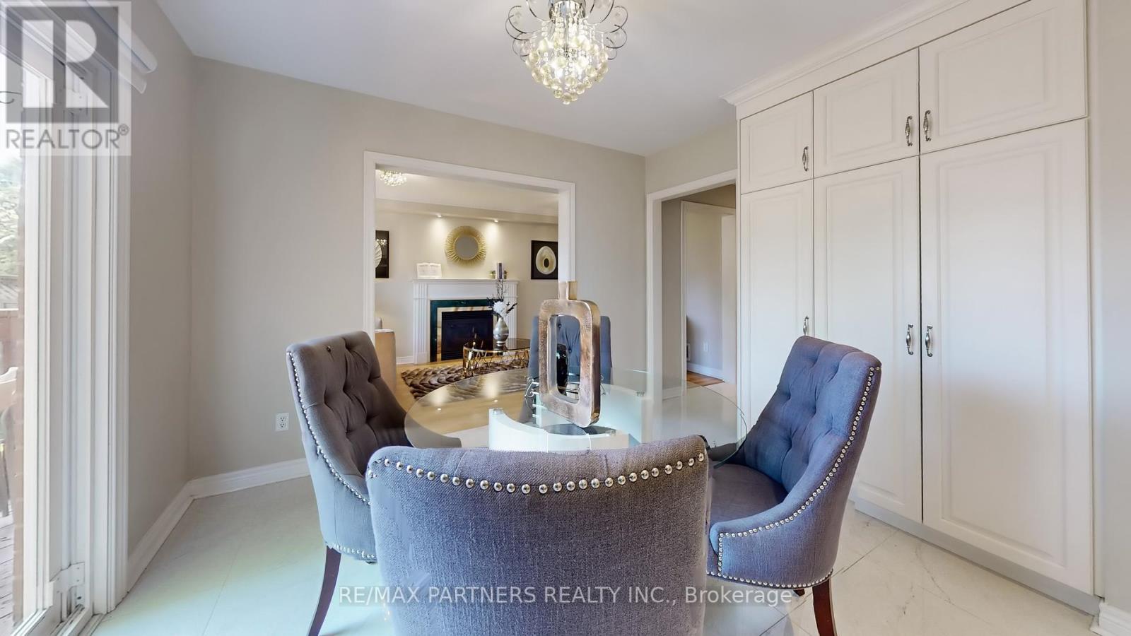 71 Alpine Crescent, Richmond Hill, Ontario  L4S 1W1 - Photo 9 - N12211173