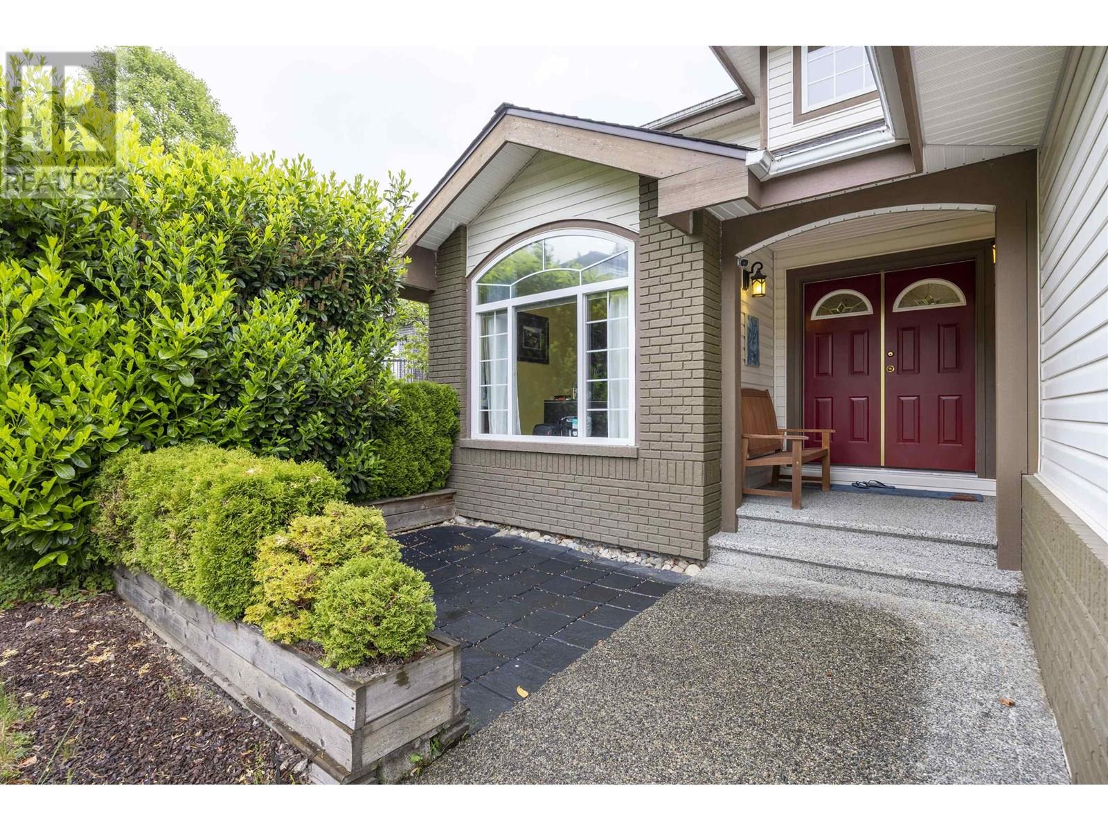 1555 Alpine Lane, Coquitlam, British Columbia  V3E 3A5 - Photo 2 - R3002479