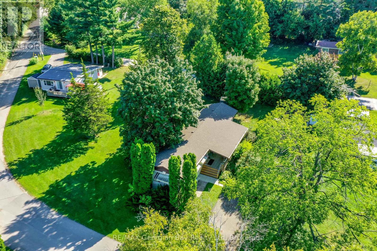3 Lakeshore Road, Midland, Ontario  L4R 0B9 - Photo 24 - S12213140