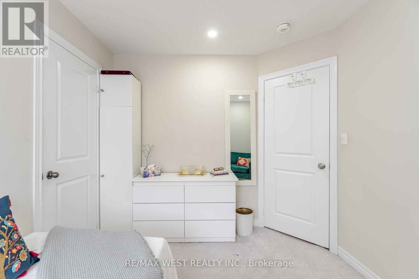 70 Hogan Manor Drive, Brampton, Ontario  L7A 4V3 - Photo 32 - W12212757