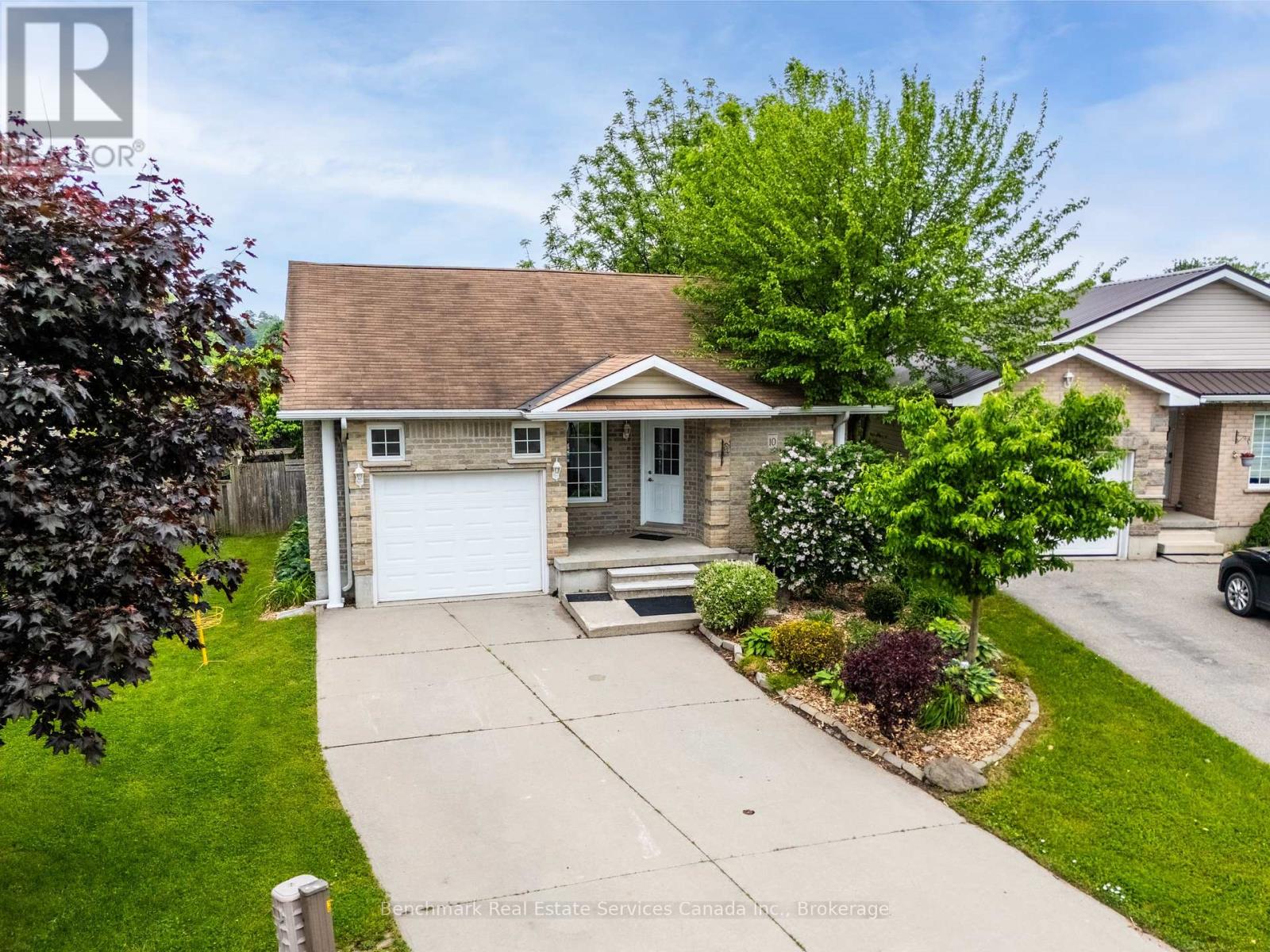 10 Tara Court, Aylmer, Ontario  N5H 0A1 - Photo 2 - X12213119