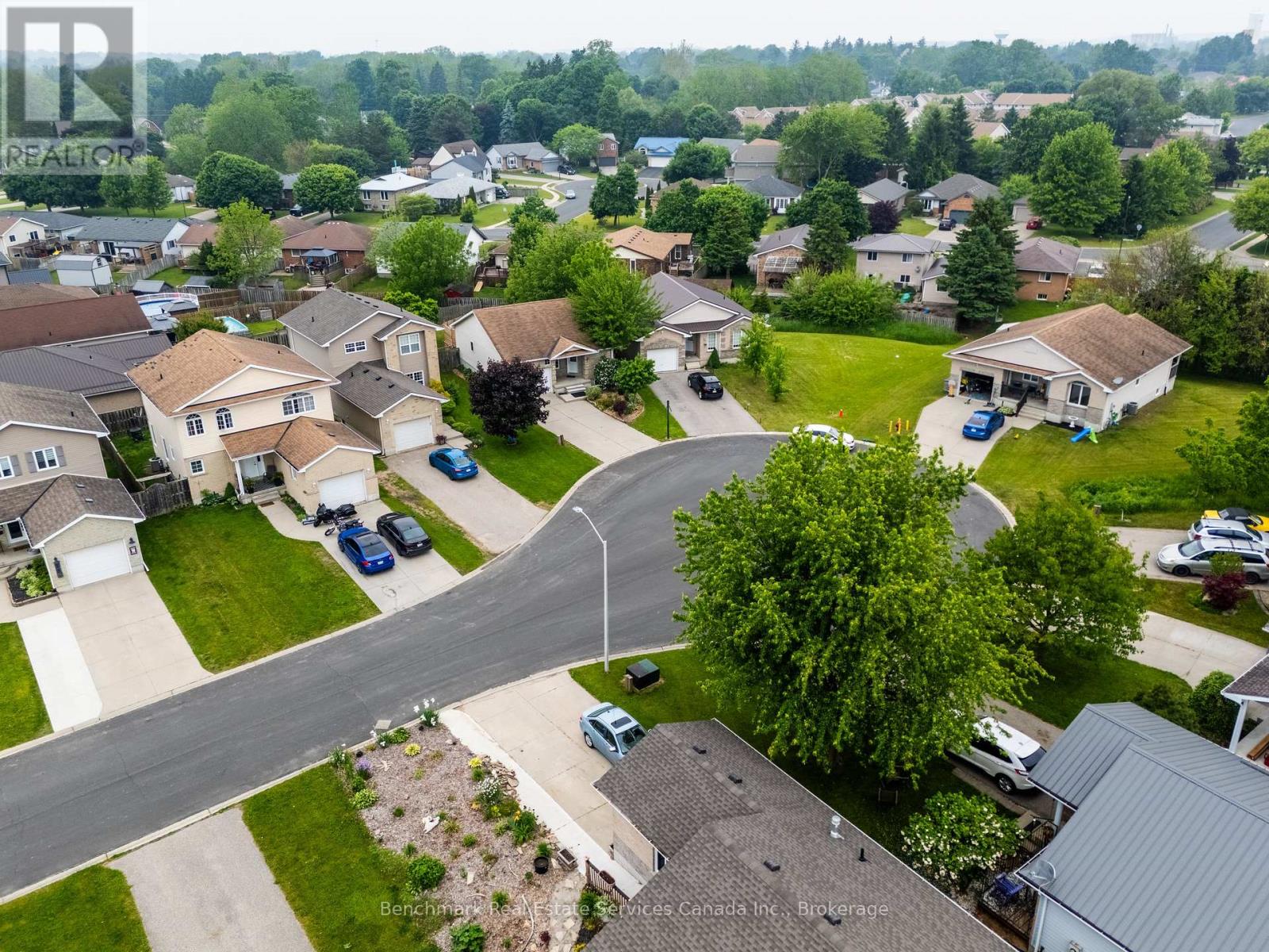 10 Tara Court, Aylmer, Ontario  N5H 0A1 - Photo 31 - X12213119