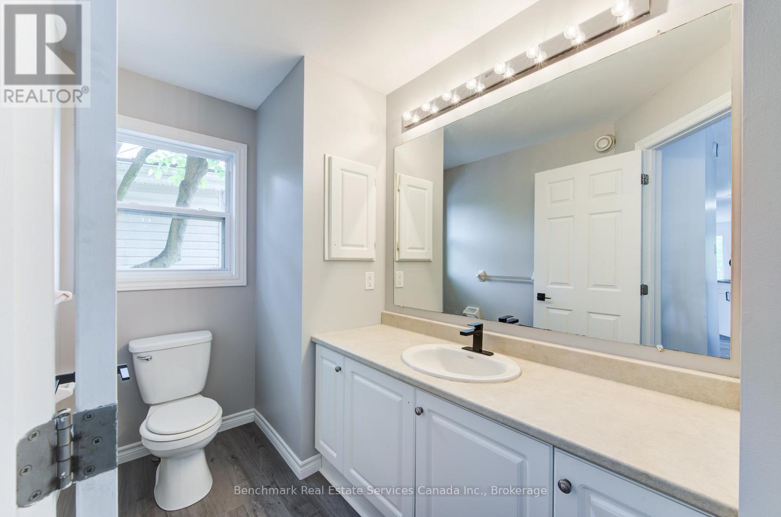 10 Tara Court, Aylmer, Ontario  N5H 0A1 - Photo 6 - X12213119