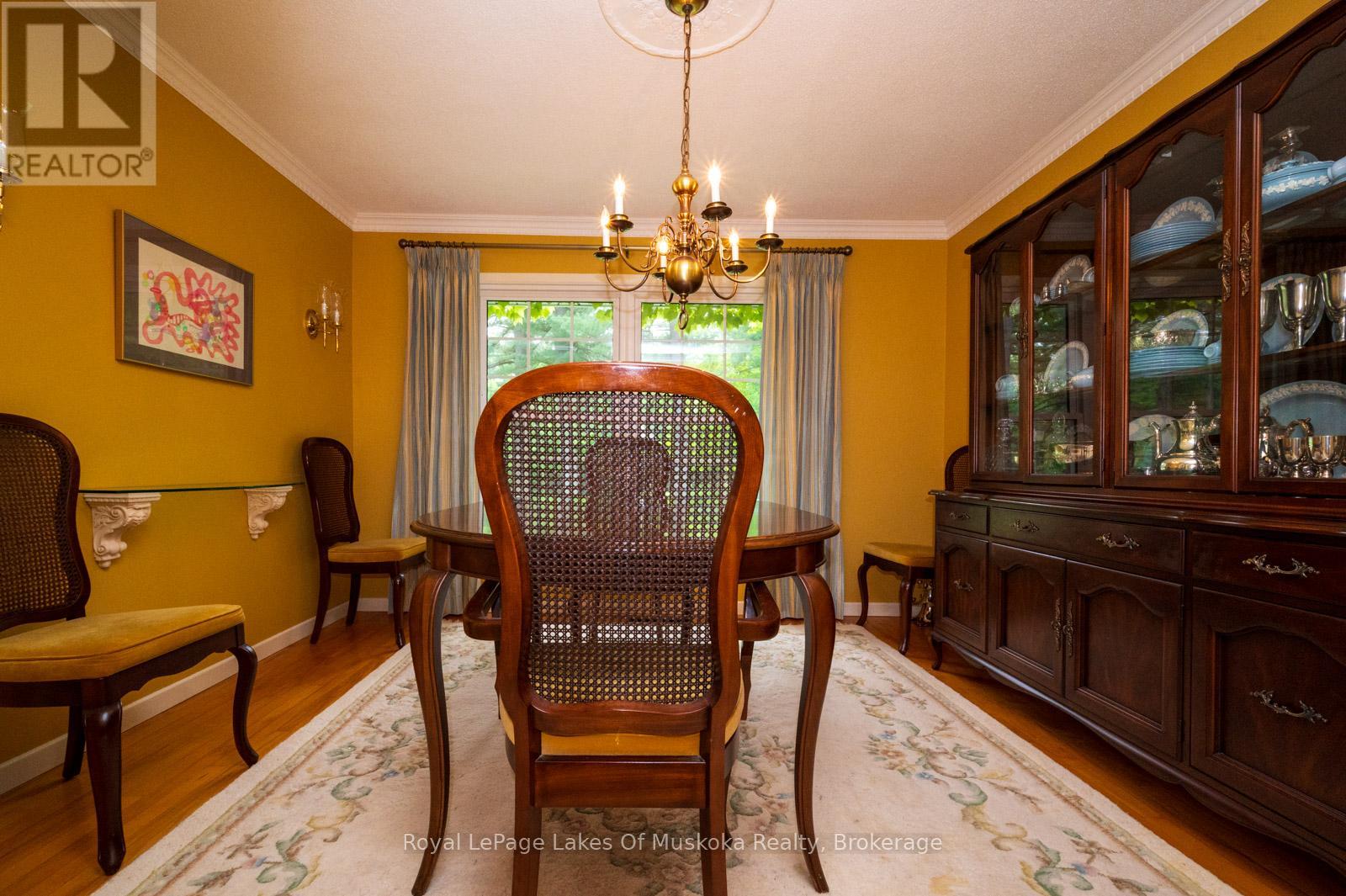 1216 Ravenscliffe Road, Huntsville, Ontario P1H 2N5 - Photo 18 - X12213172