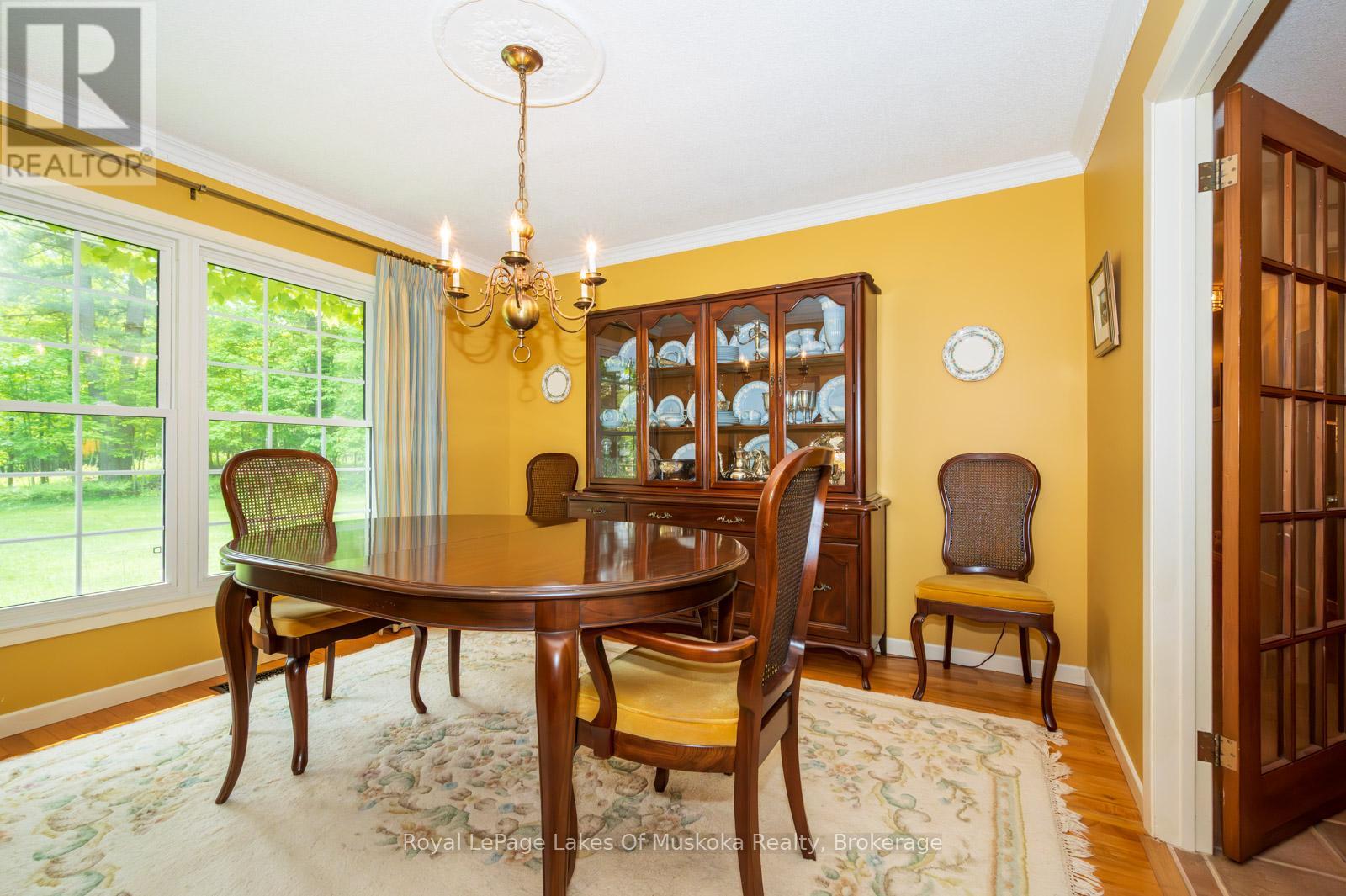1216 Ravenscliffe Road, Huntsville, Ontario P1H 2N5 - Photo 19 - X12213172