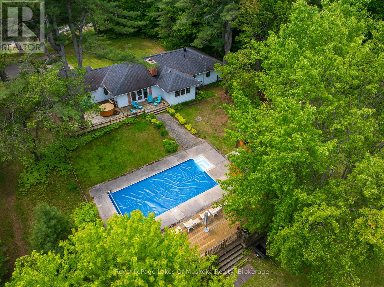 1216 Ravenscliffe Road, Huntsville, Ontario P1H 2N5 - Photo 48 - X12213172