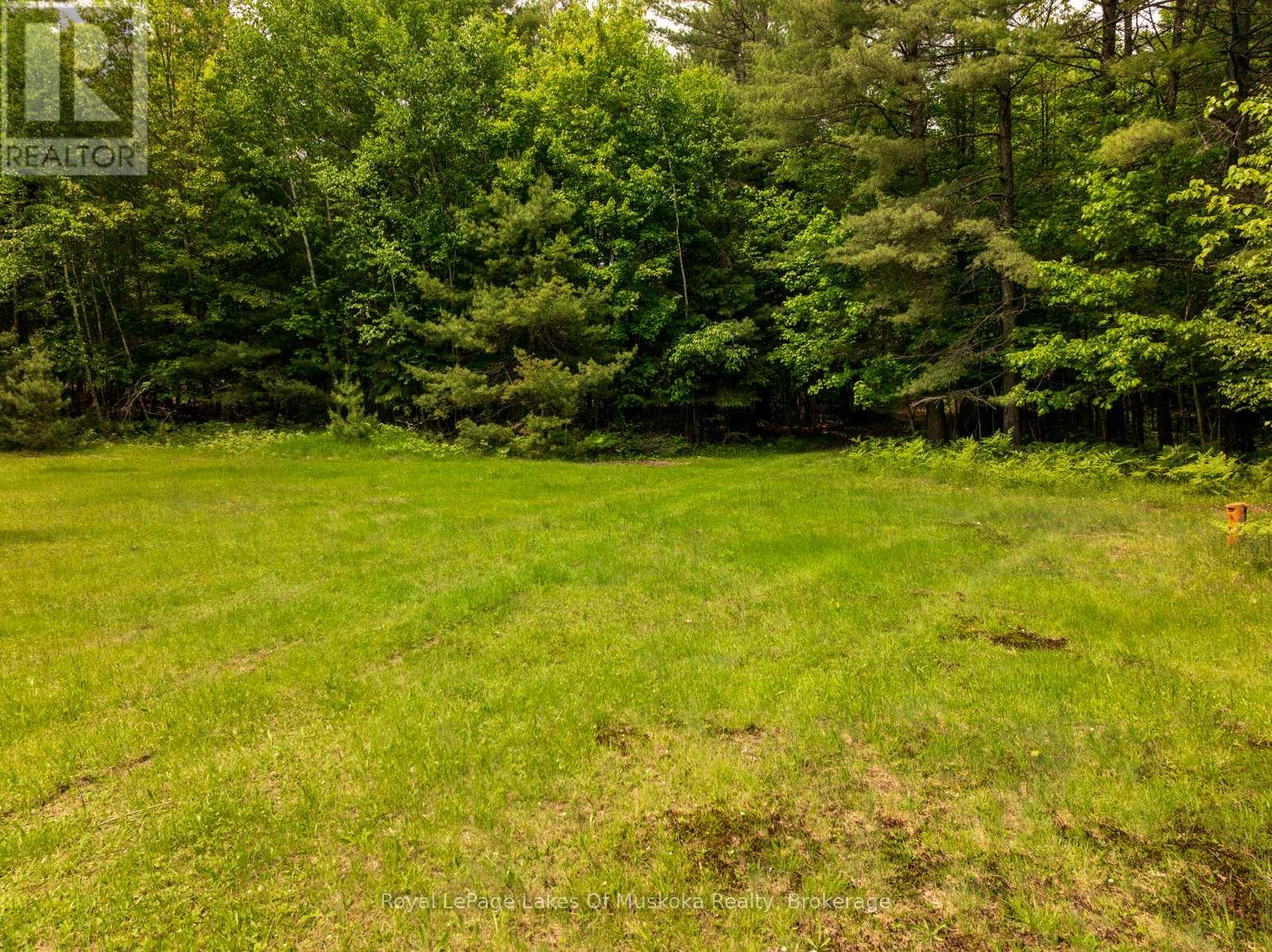1216 Ravenscliffe Road, Huntsville, Ontario P1H 2N5 - Photo 46 - X12213172