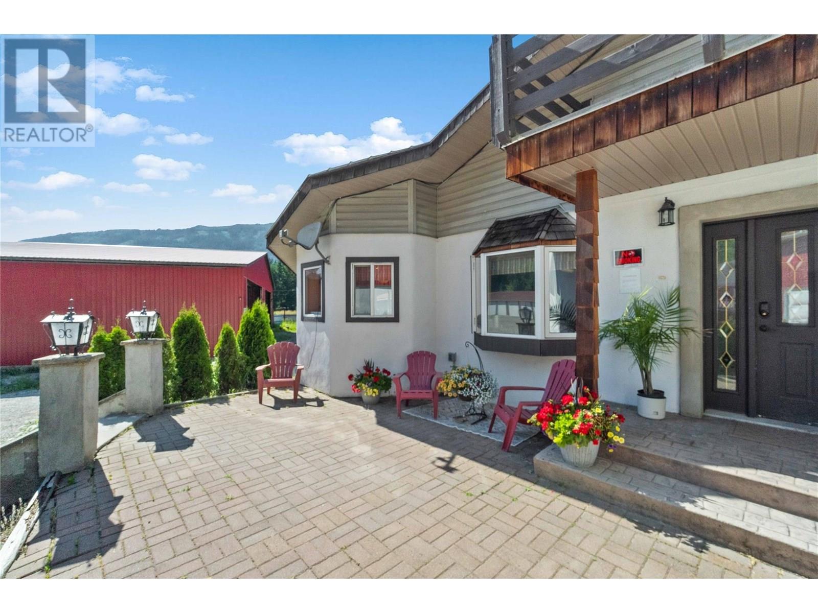 2054 Trans Canada Highway, Sicamous, British Columbia  V0E 2V0 - Photo 53 - 10351138