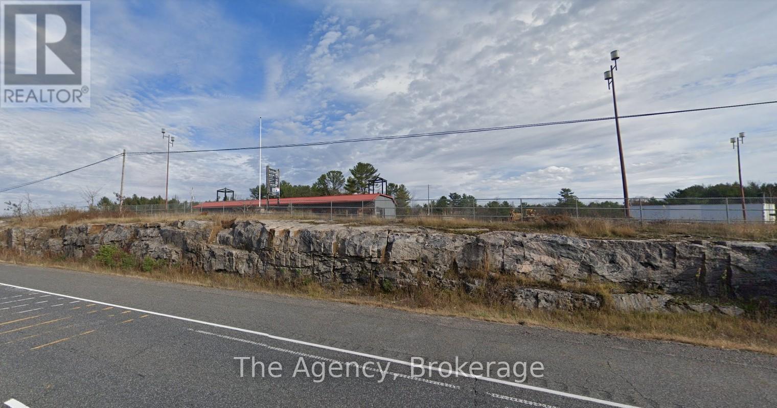 39 Pine Valley Road, Georgian Bay, Ontario  L0K 1S0 - Photo 16 - X12213173