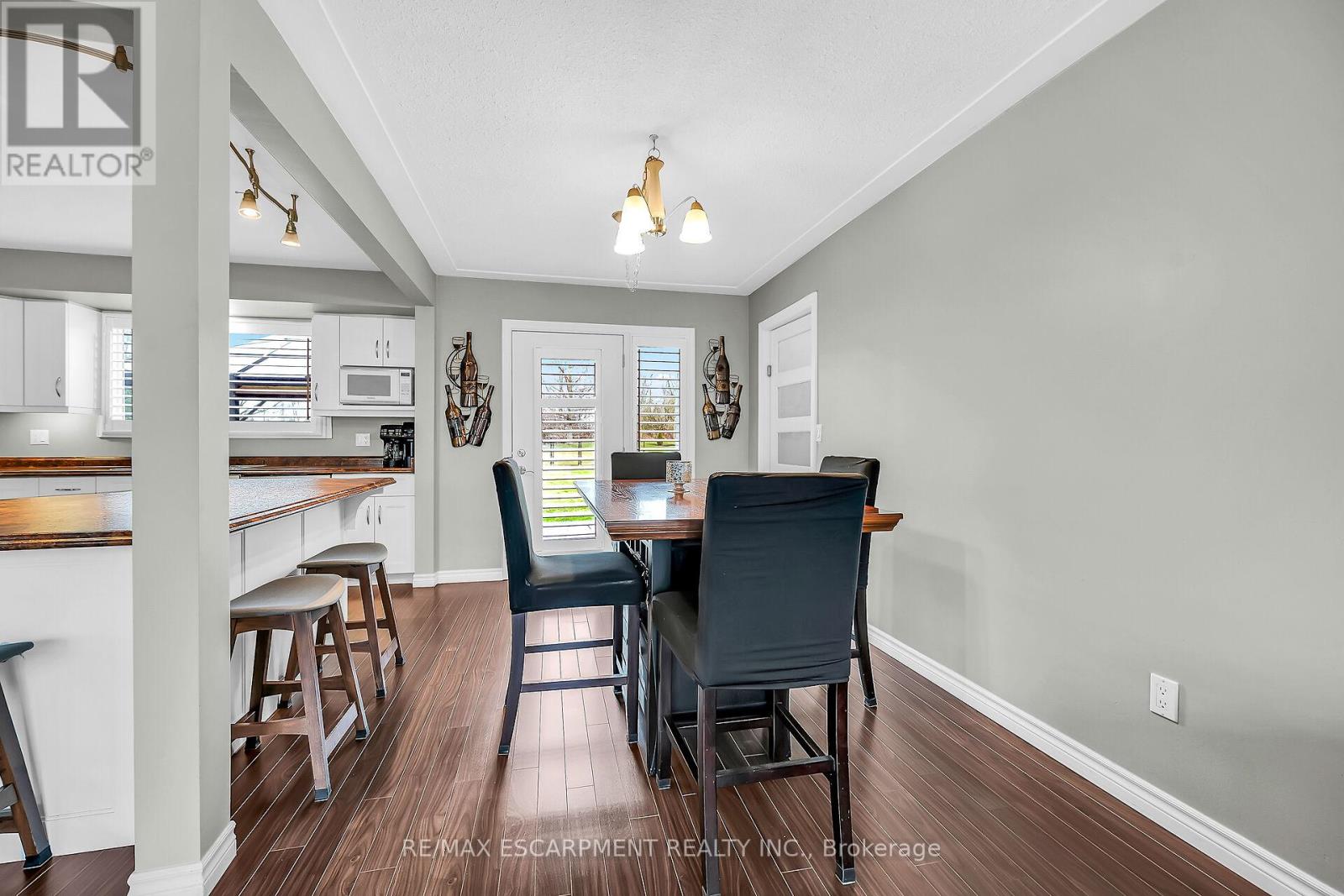 33 Echo Street E, Haldimand, Ontario  N0A 1E0 - Photo 10 - X12212935