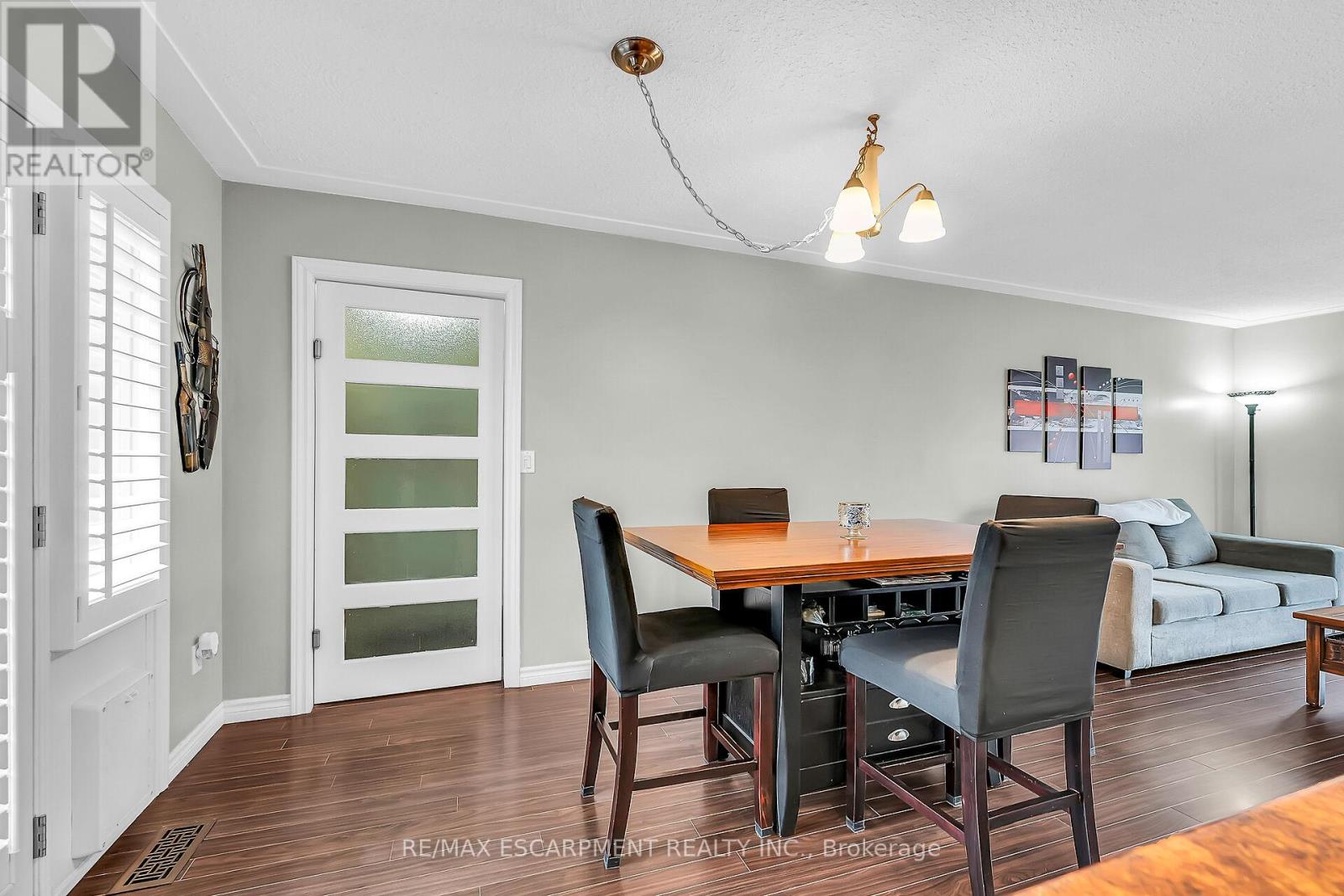 33 Echo Street E, Haldimand, Ontario  N0A 1E0 - Photo 11 - X12212935