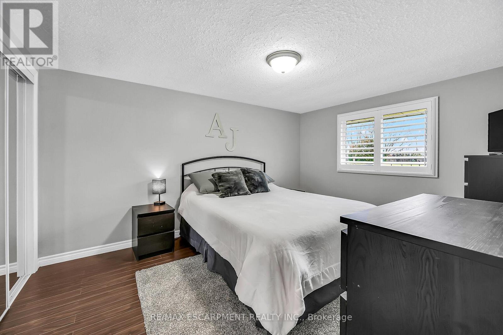 33 Echo Street E, Haldimand, Ontario  N0A 1E0 - Photo 19 - X12212935