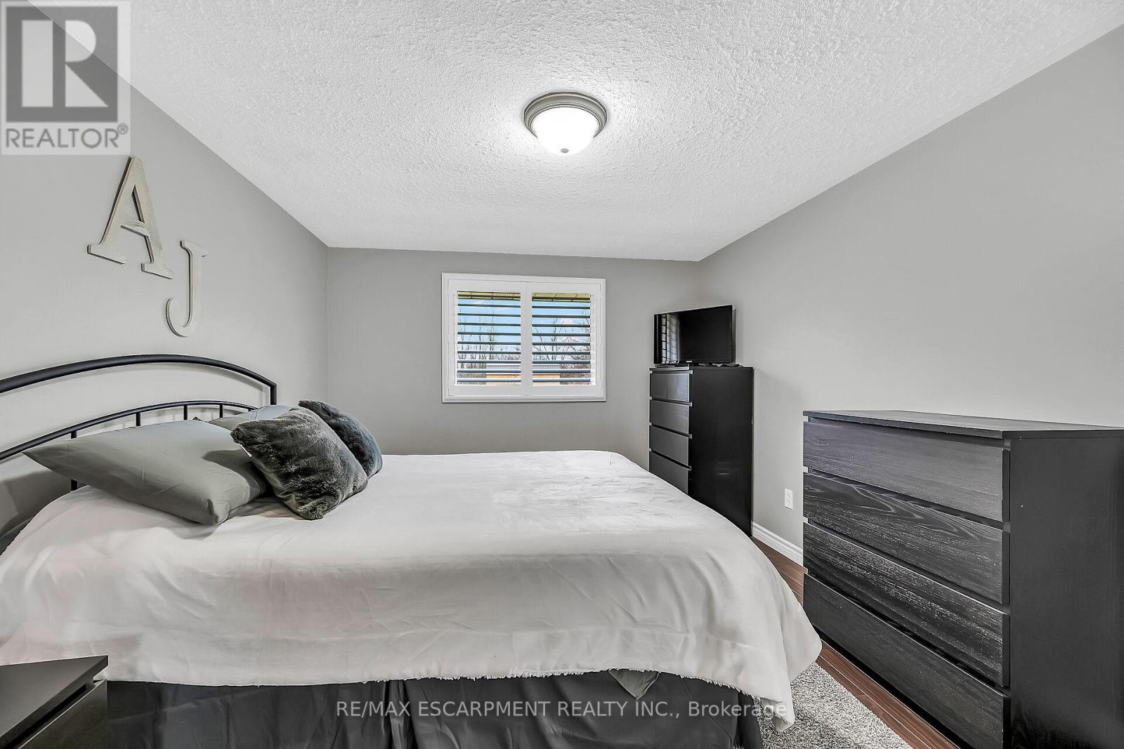 33 Echo Street E, Haldimand, Ontario  N0A 1E0 - Photo 20 - X12212935