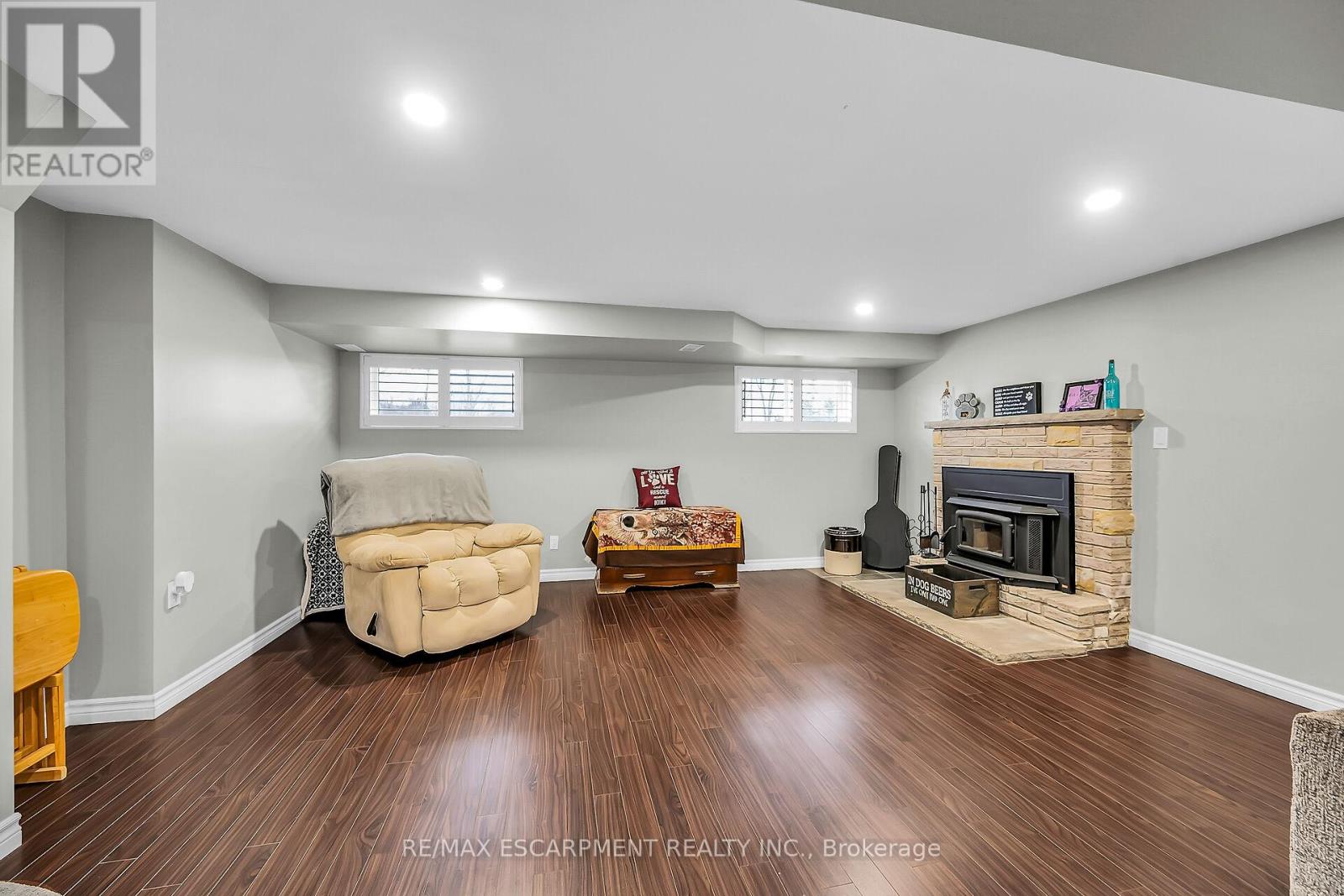 33 Echo Street E, Haldimand, Ontario  N0A 1E0 - Photo 29 - X12212935