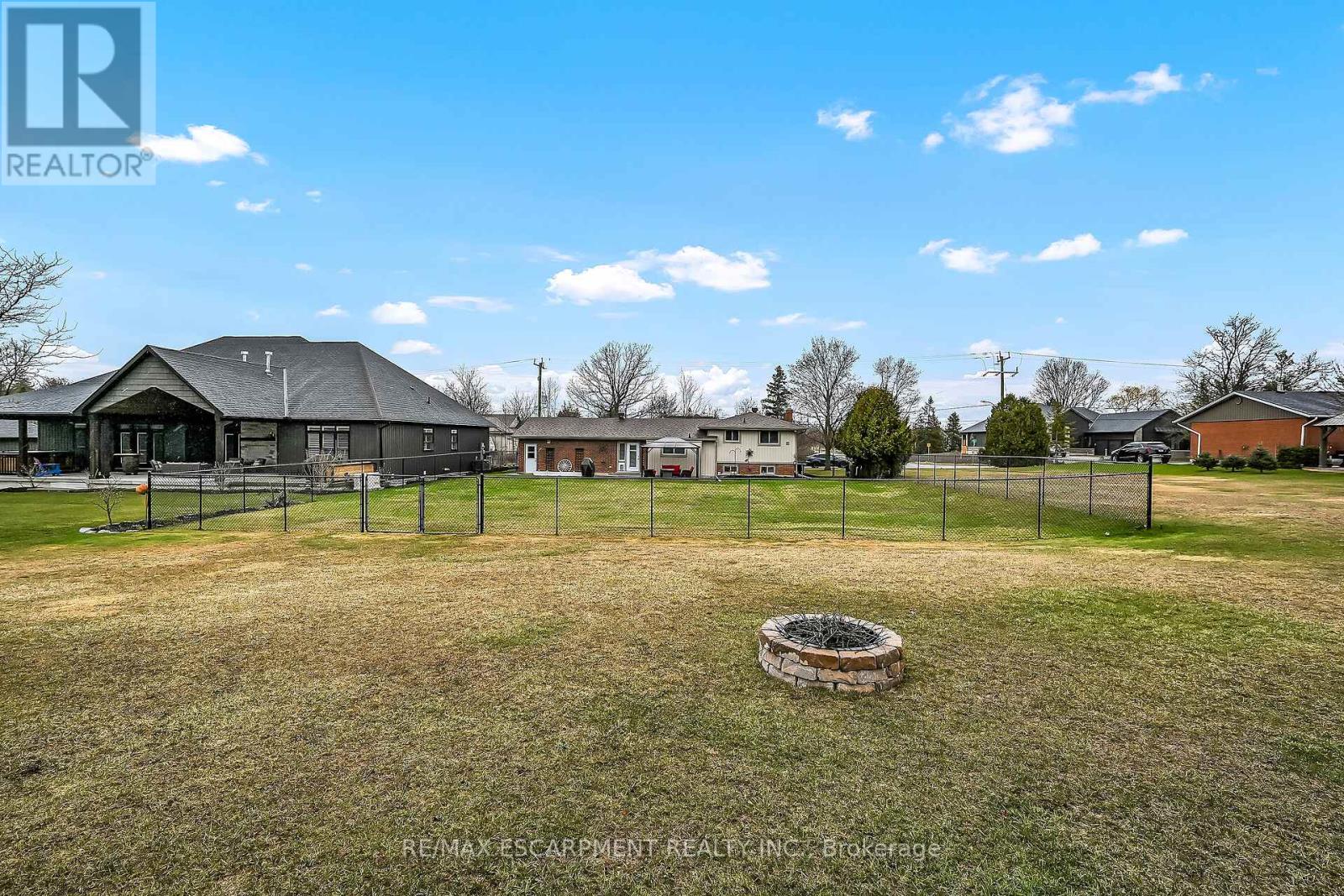 33 Echo Street E, Haldimand, Ontario  N0A 1E0 - Photo 43 - X12212935