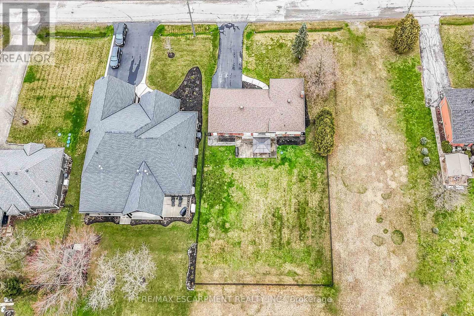 33 Echo Street E, Haldimand, Ontario  N0A 1E0 - Photo 48 - X12212935