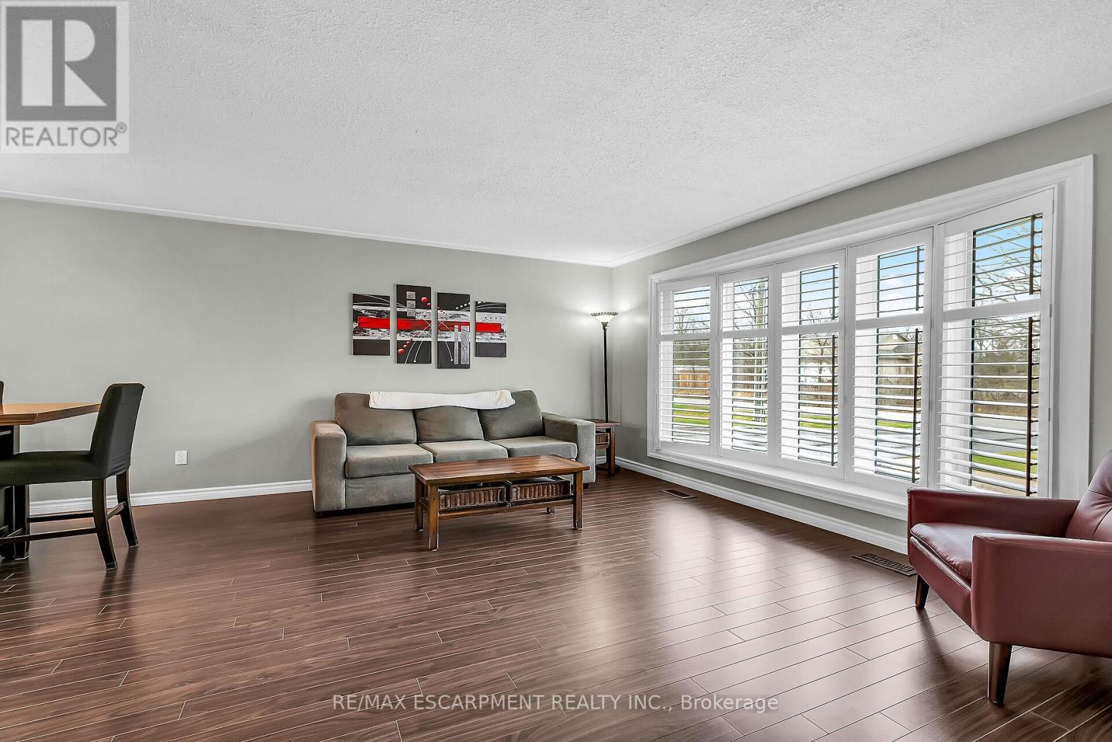 33 Echo Street E, Haldimand, Ontario  N0A 1E0 - Photo 5 - X12212935