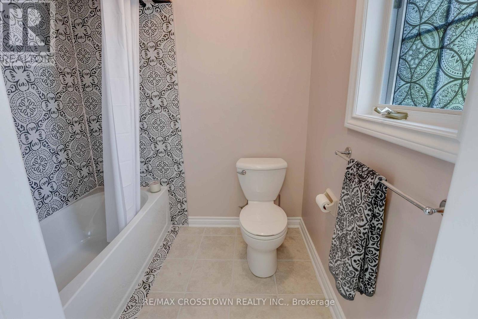 17 Coach Drive, Niagara-On-The-Lake, Ontario  L0S 1J0 - Photo 22 - X12212946