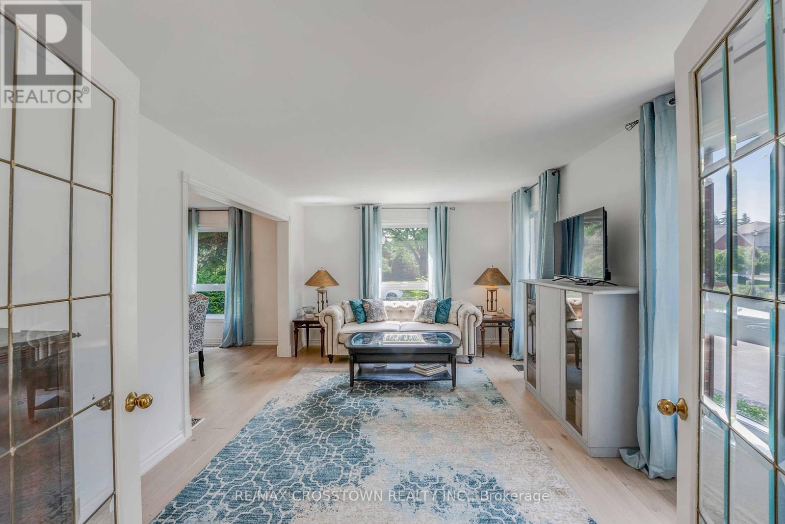 17 Coach Drive, Niagara-On-The-Lake, Ontario  L0S 1J0 - Photo 4 - X12212946