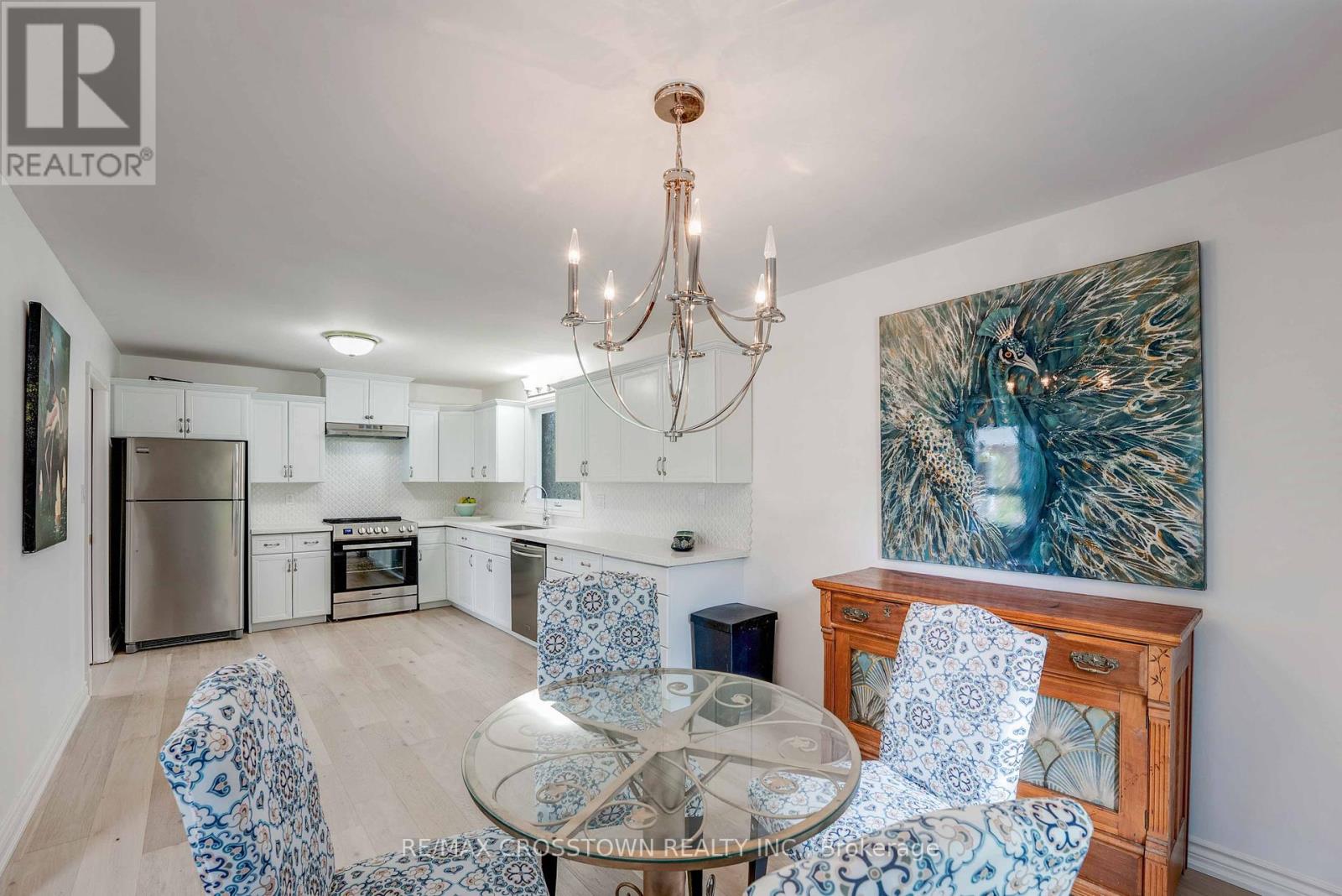 17 Coach Drive, Niagara-On-The-Lake, Ontario  L0S 1J0 - Photo 8 - X12212946