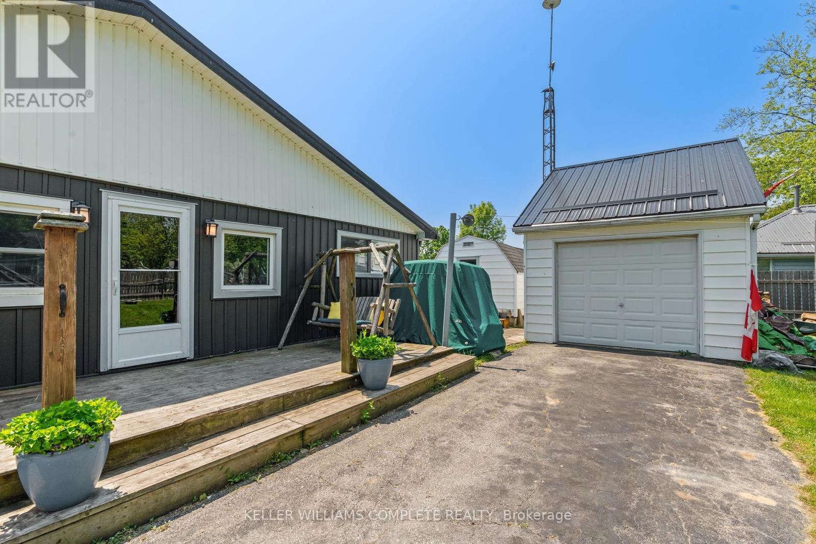 2 Reidy Street, Haldimand (Nanticoke), Ontario  N0A 1L0 - Photo 7 - X12212958