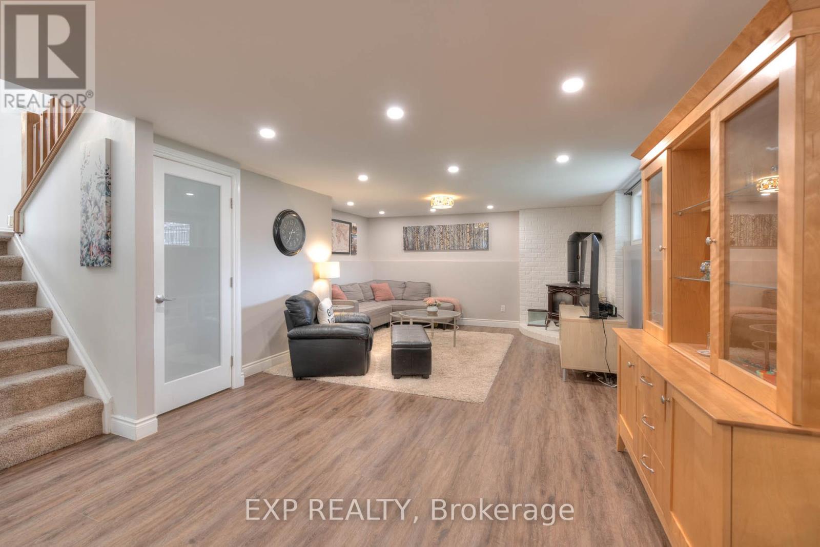 85 Pathfinder Crescent, Kitchener, Ontario  N2P 1S2 - Photo 23 - X12212961