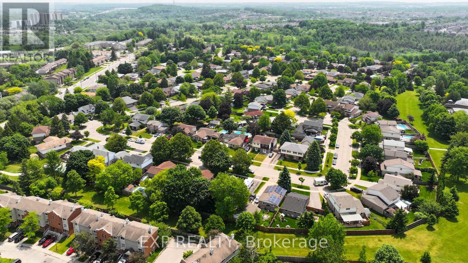 85 Pathfinder Crescent, Kitchener, Ontario  N2P 1S2 - Photo 46 - X12212961