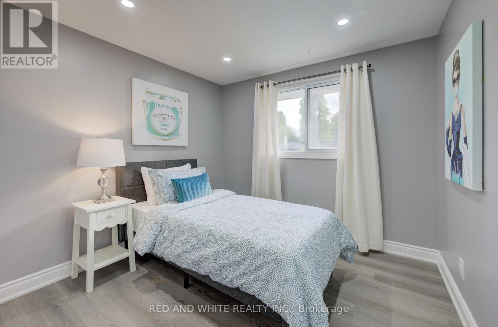 68 Parkview Crescent, Waterloo, Ontario  N2A 1L9 - Photo 28 - X12212994