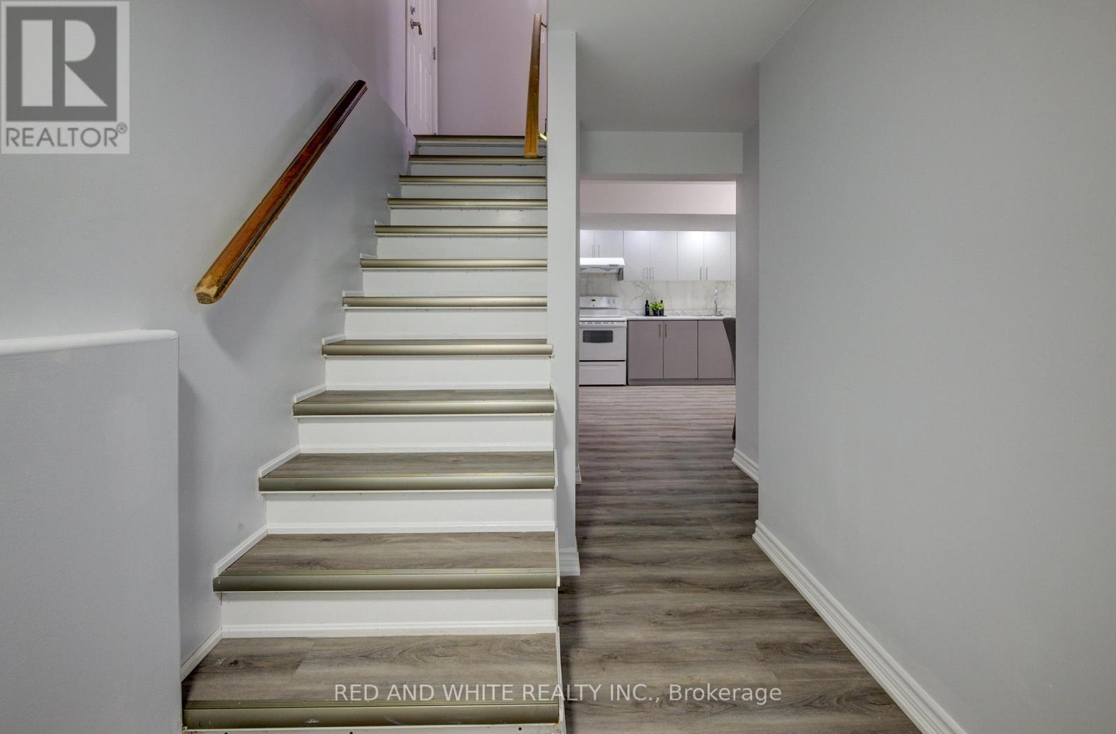 68 Parkview Crescent, Waterloo, Ontario  N2A 1L9 - Photo 34 - X12212994
